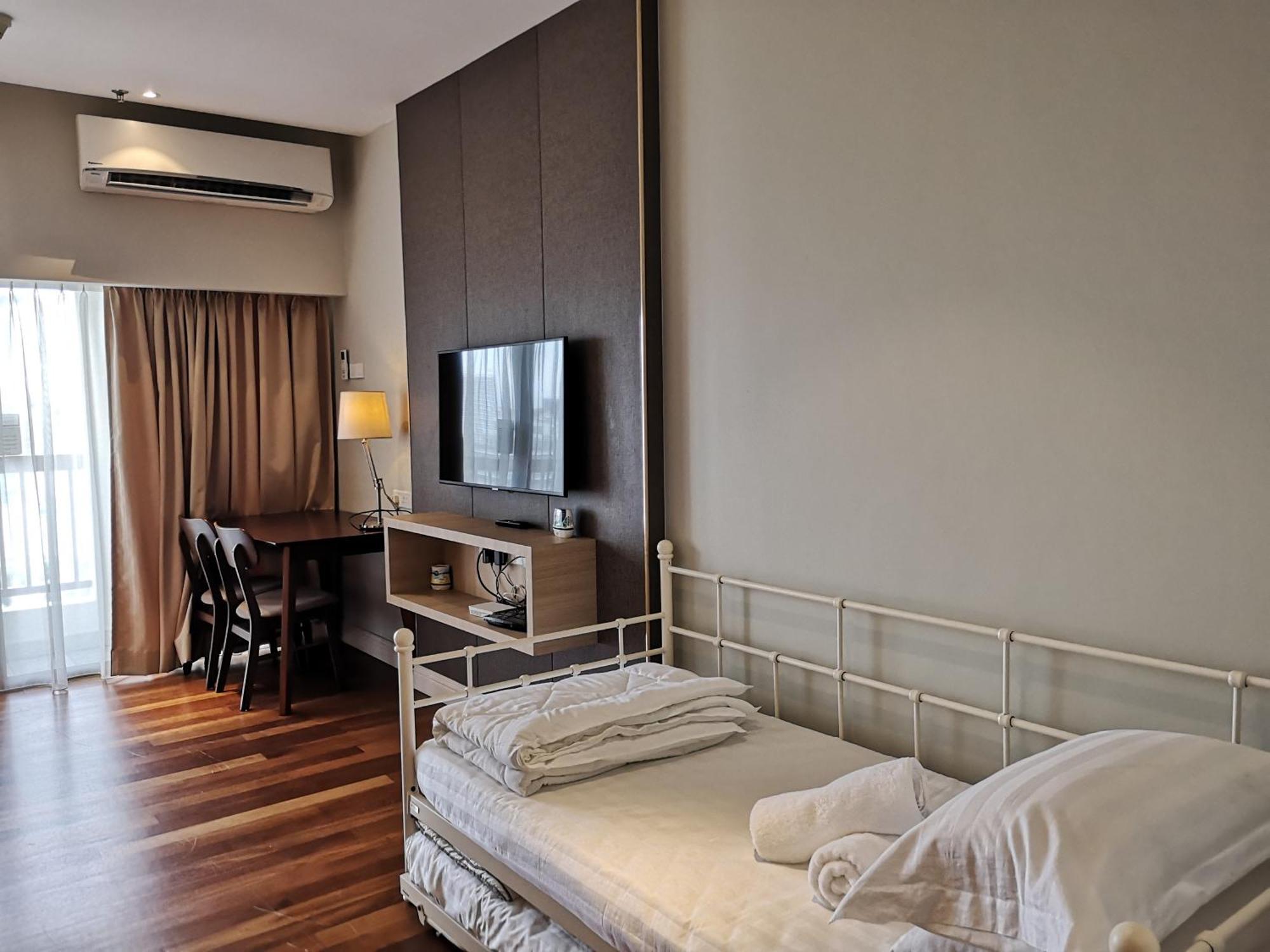Apartment By Sunnest *