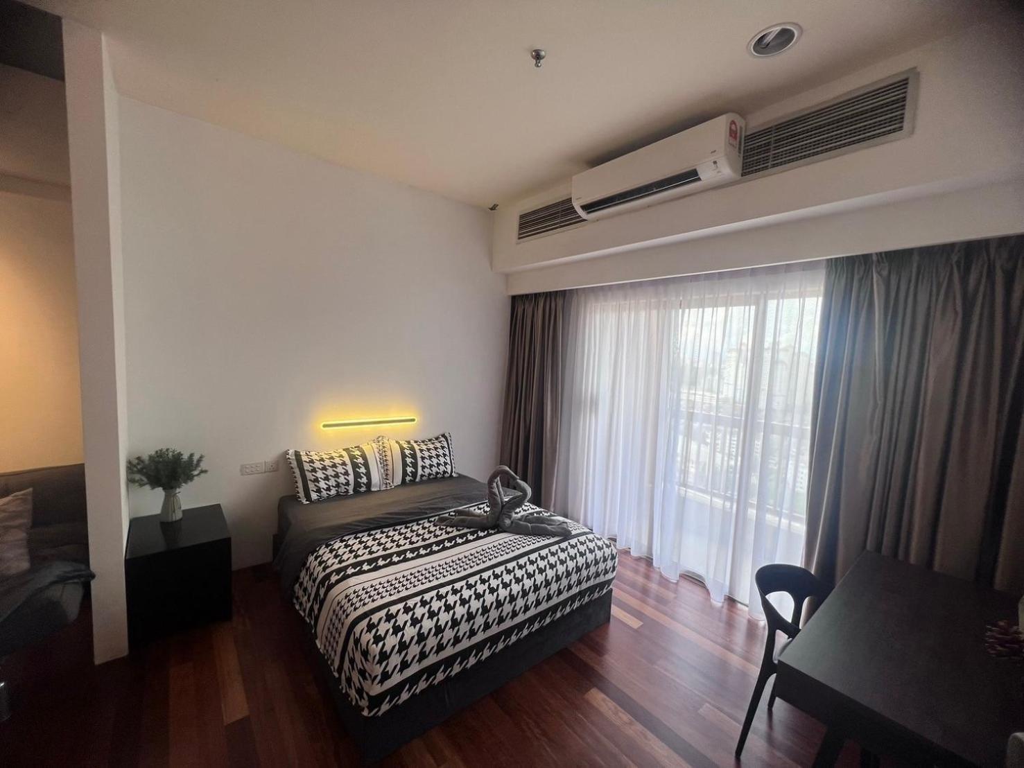 By Sunnest Apartment Subang Jaya